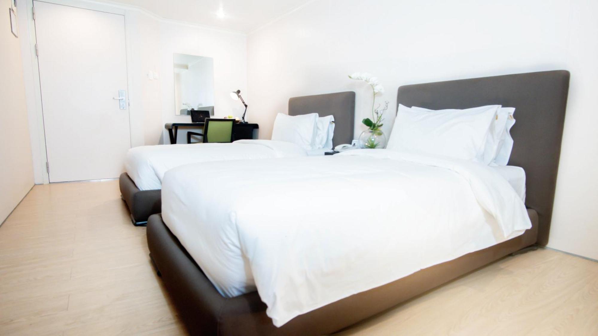 Green Sun Hotel Makati City Екстериор снимка