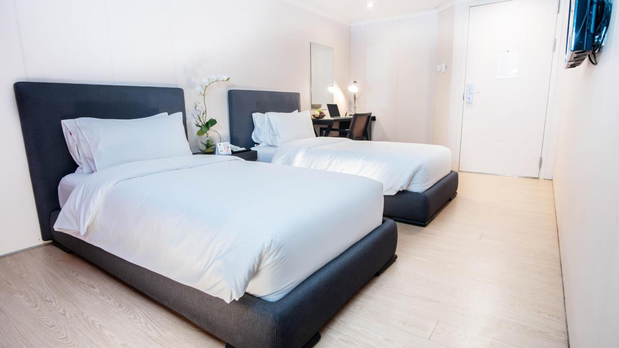 Green Sun Hotel Makati City Екстериор снимка