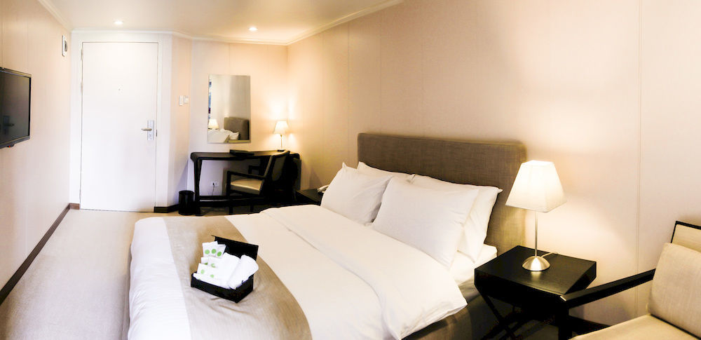 Green Sun Hotel Makati City Екстериор снимка