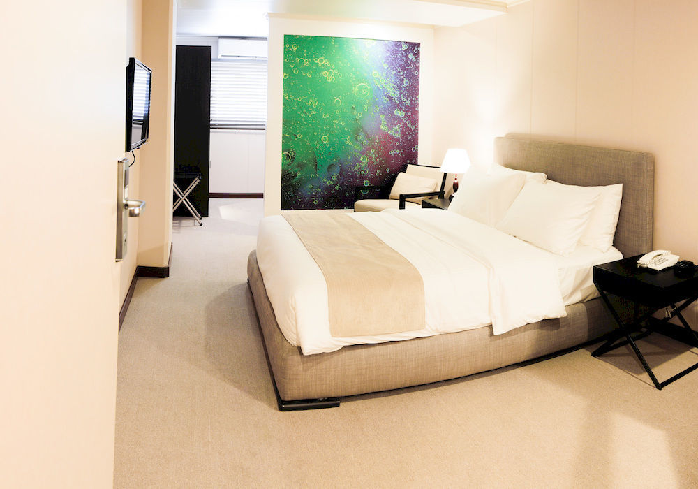Green Sun Hotel Makati City Екстериор снимка