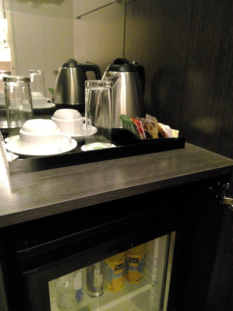 Green Sun Hotel Makati City Екстериор снимка