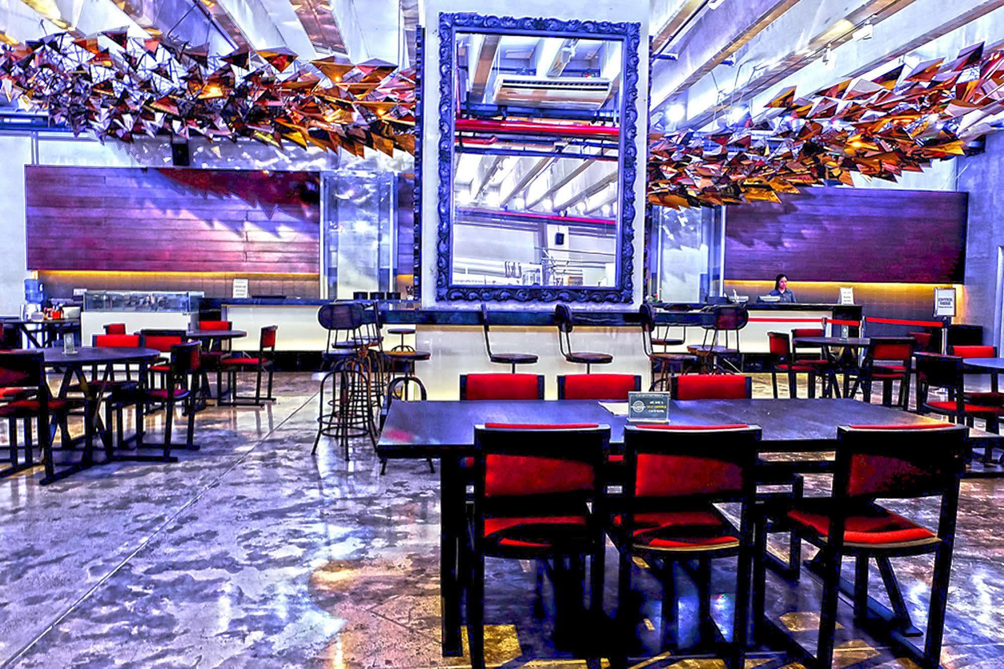 Green Sun Hotel Makati City Екстериор снимка