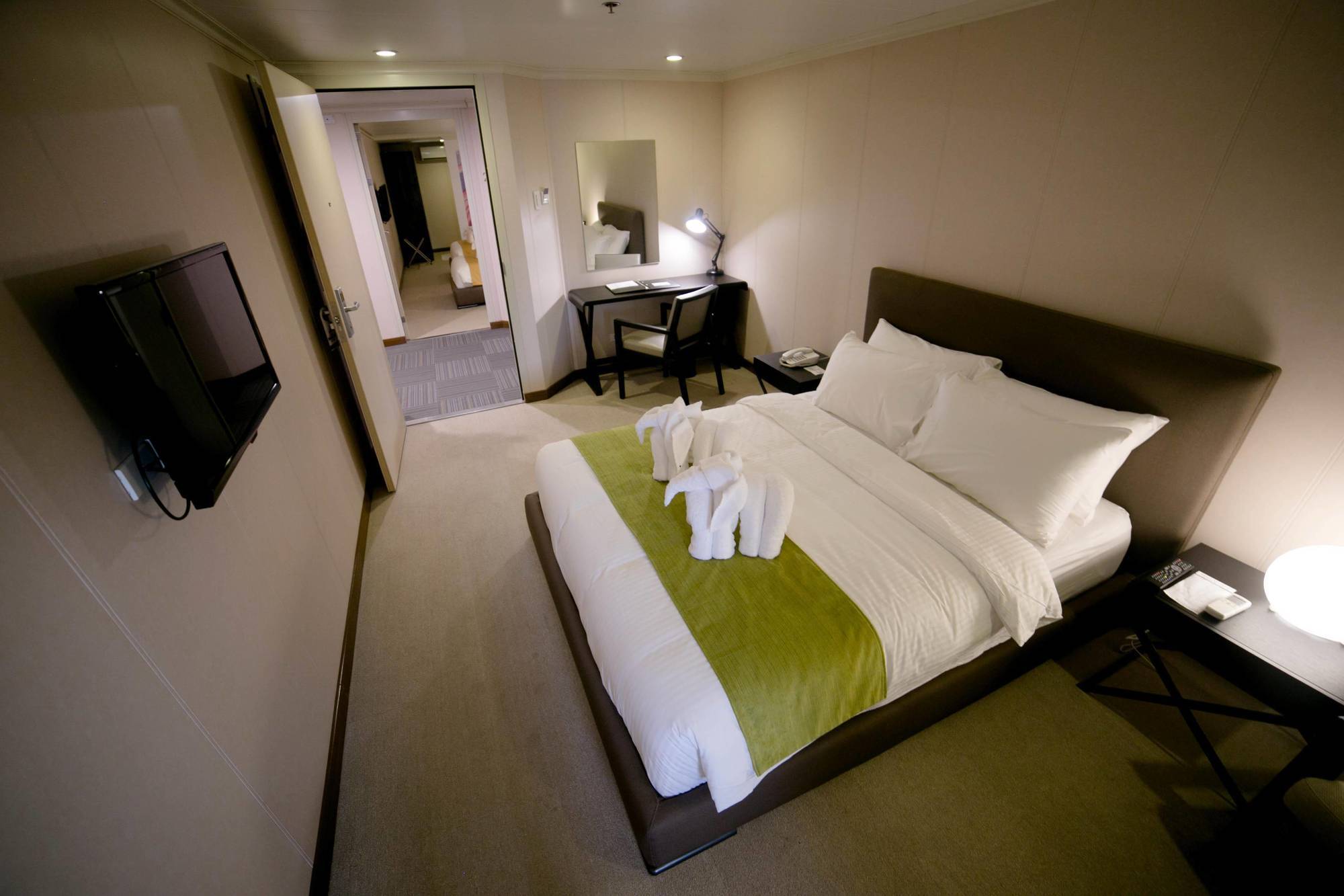 Green Sun Hotel Makati City Екстериор снимка